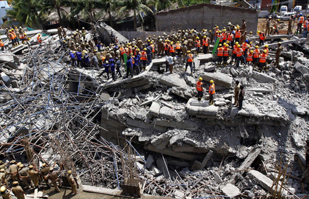 24 muertos tras un derrumbe de un edificio en Chennai
